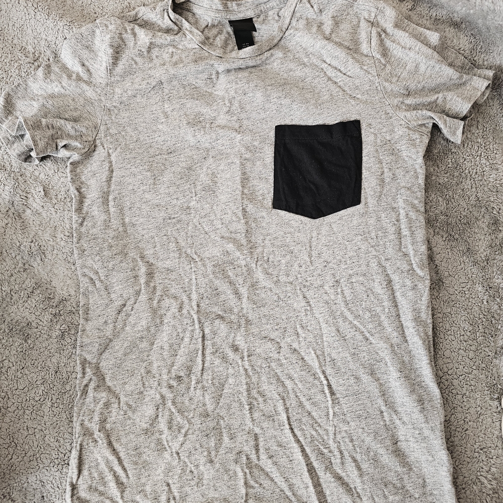 H&M Light Gray Tee with Black Pocket